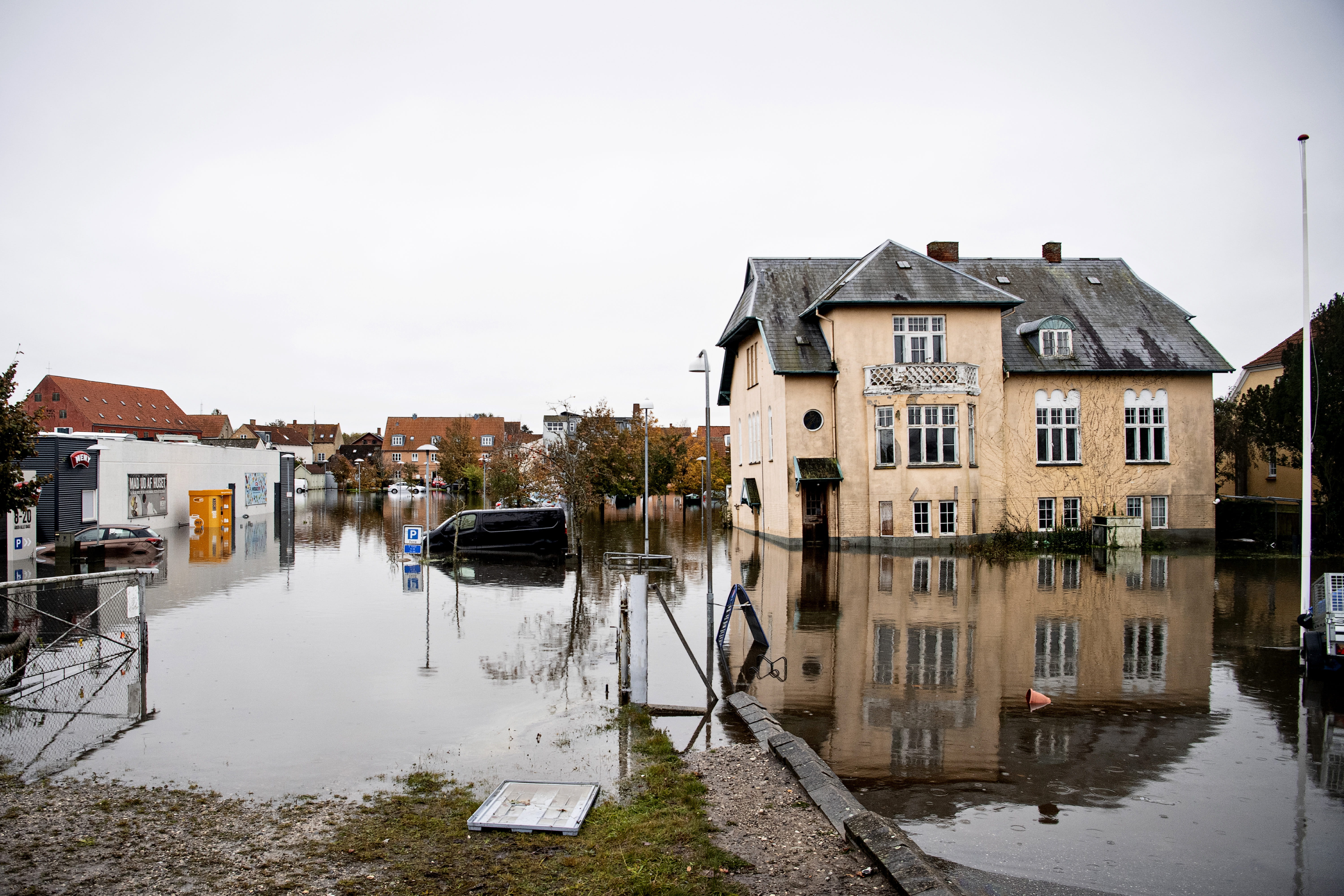 i-vores-iver-for-at-holde-vandet-ude-risikerer-vi-at-forv-rre-situationen
